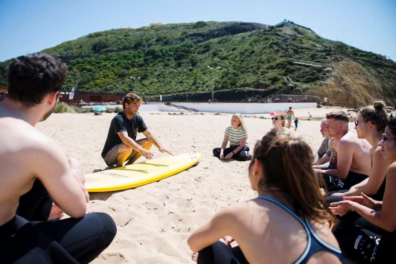 Chill In Ericeira Surf House Albergue Exterior foto