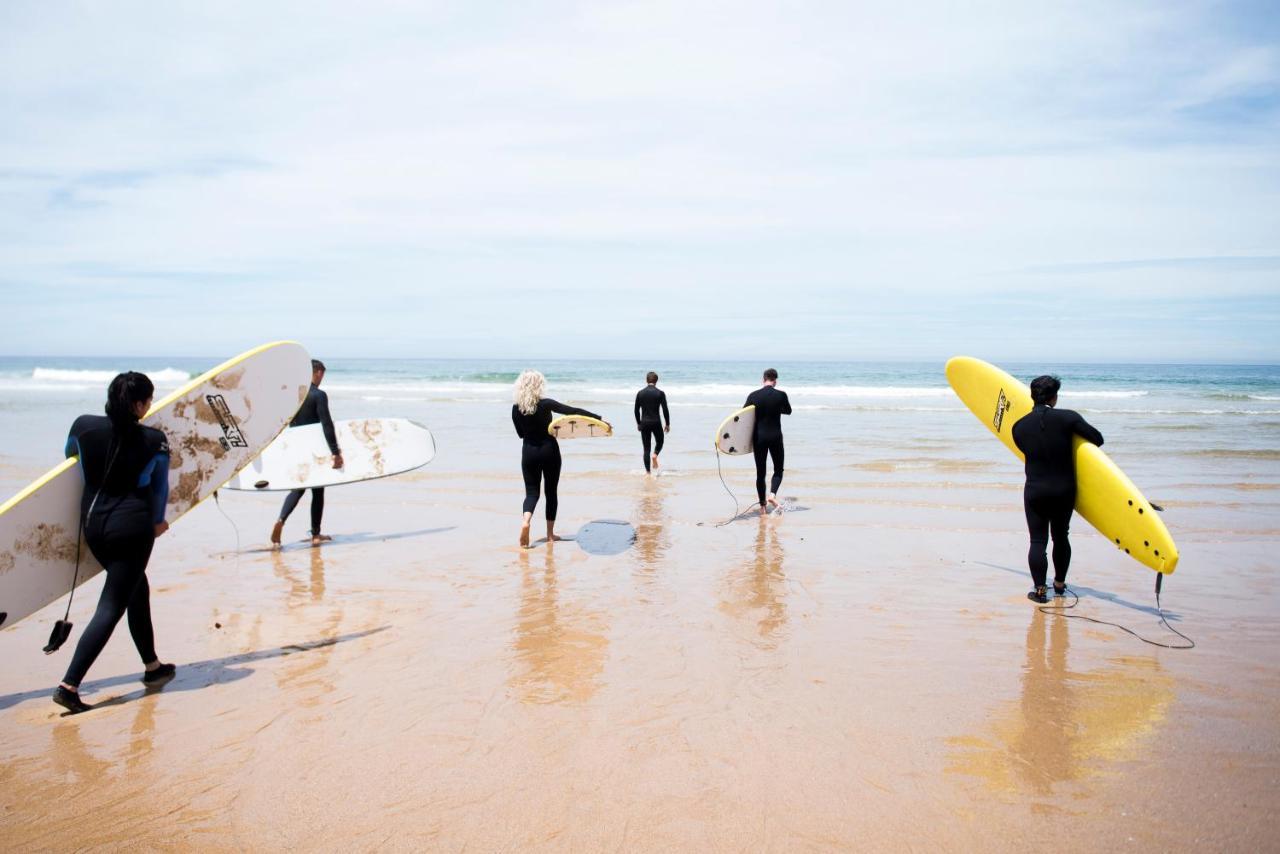 Chill In Ericeira Surf House Albergue Exterior foto